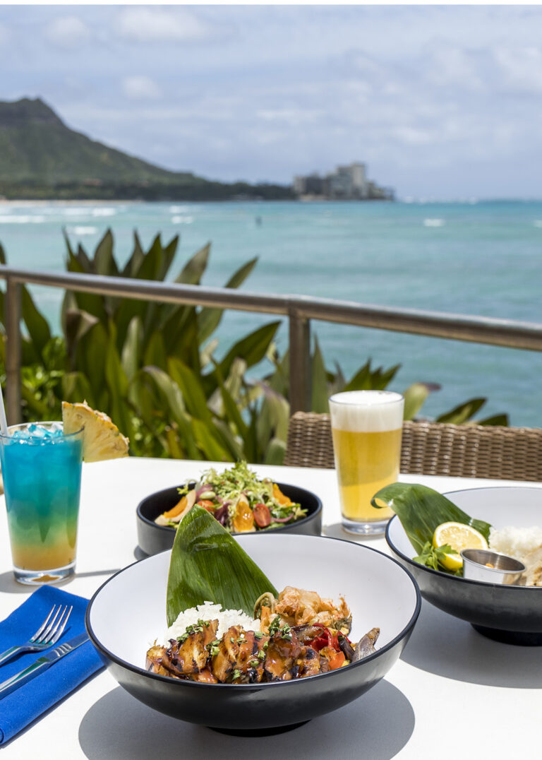 food and drinks at the Edge of Waikiki with Diamond Head in the background