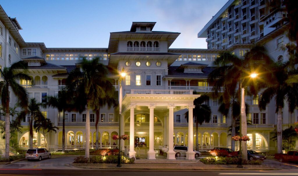 Moana Surfrider, A Westin Resort & Spa valet area